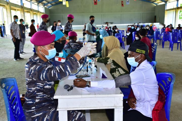 Vaksinasi Massal Nasional, PASMAR 3 KORPS Marinir Menyasar Hingga Kampus Unimuda Sorong